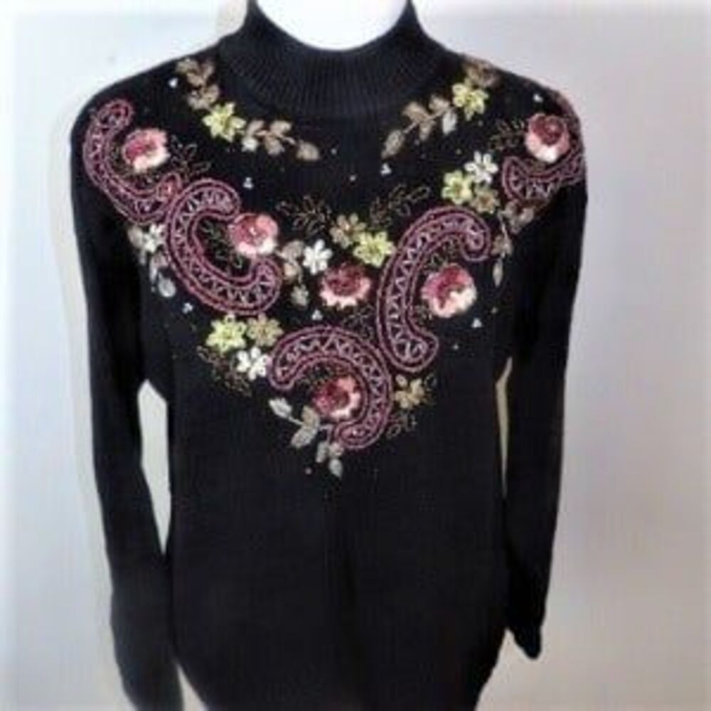 Vintage Heirloom Collection Sweater / Size Medium